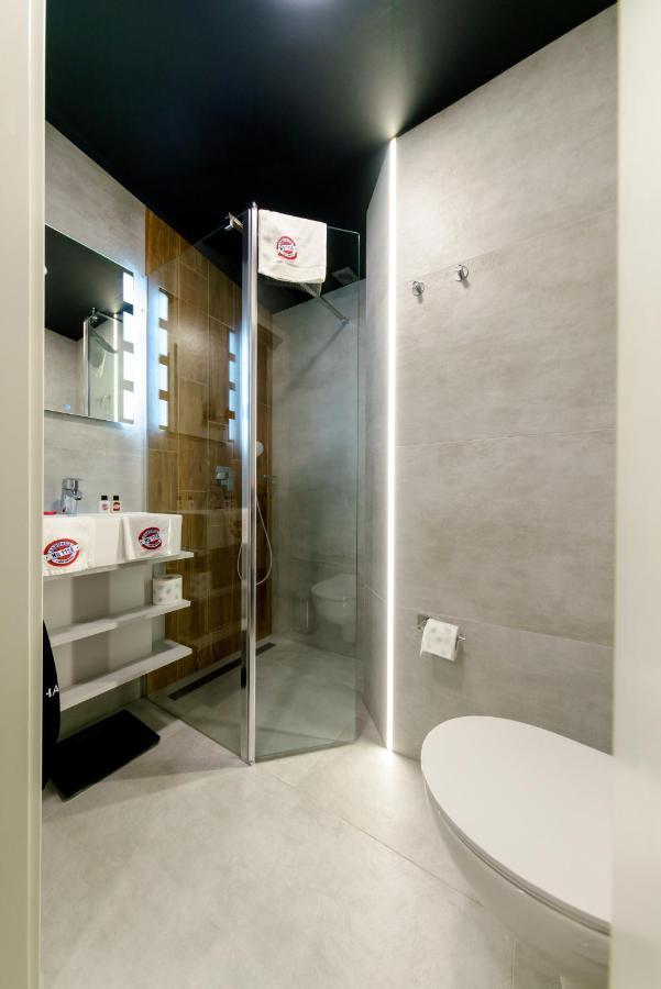 Aparthotel Kamienica No 111A Warsaw Airport Exterior foto