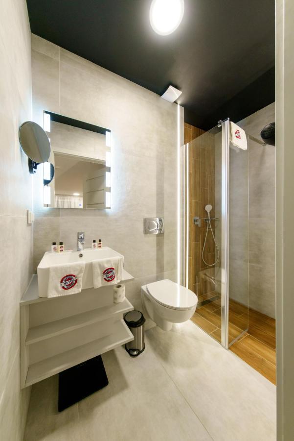 Aparthotel Kamienica No 111A Warsaw Airport Exterior foto