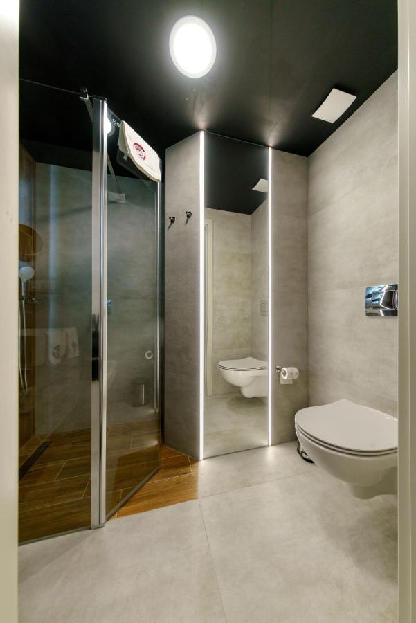 Aparthotel Kamienica No 111A Warsaw Airport Exterior foto