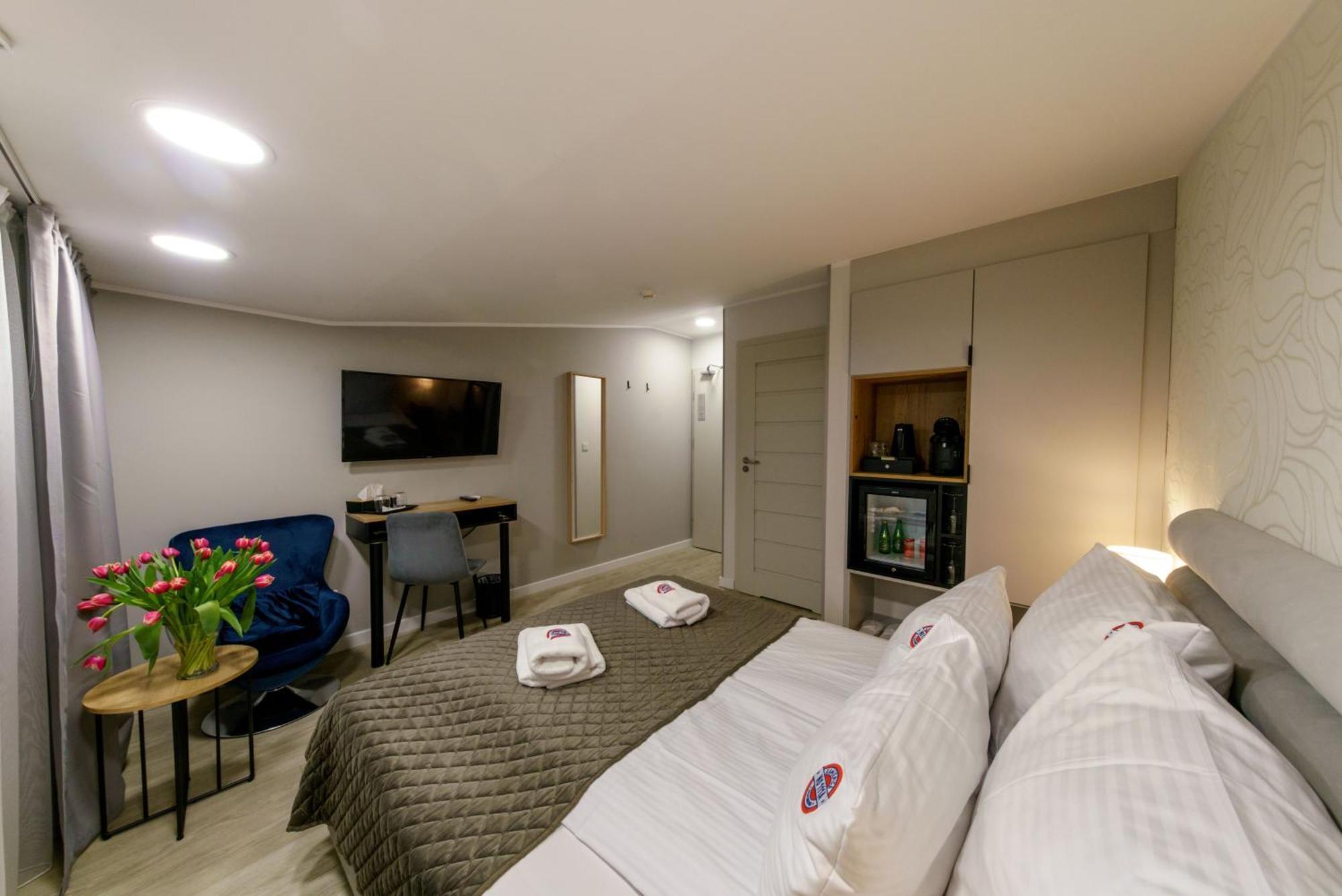 Aparthotel Kamienica No 111A Warsaw Airport Exterior foto
